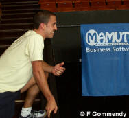 Peter pays homage to the sponsor ...